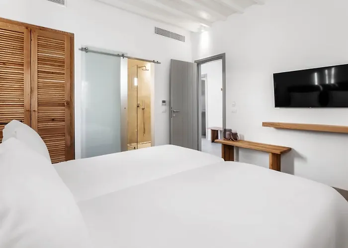 Island Mykonos Aparthotel 4*