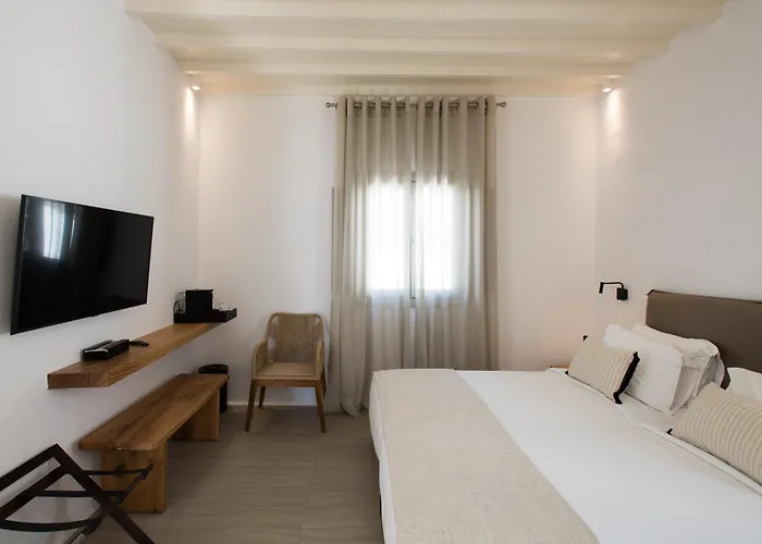 Island Mykonos Aparthotel 4*